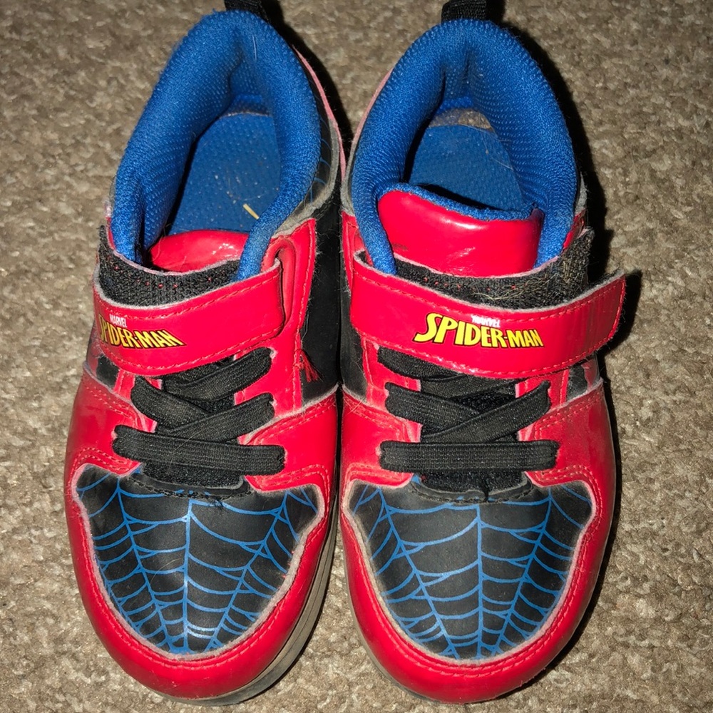 Boys Light up Spider Man Shoes